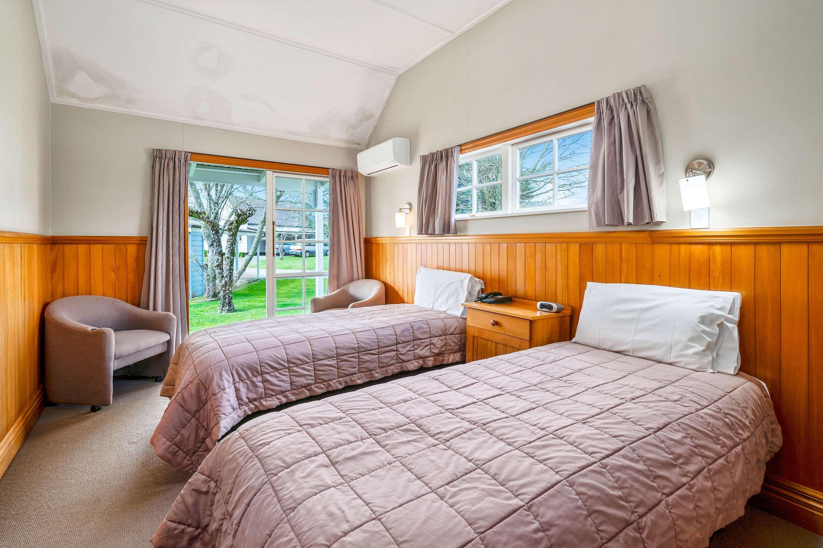 Huka Falls Resort Таупо Екстериор снимка A typical motel room
