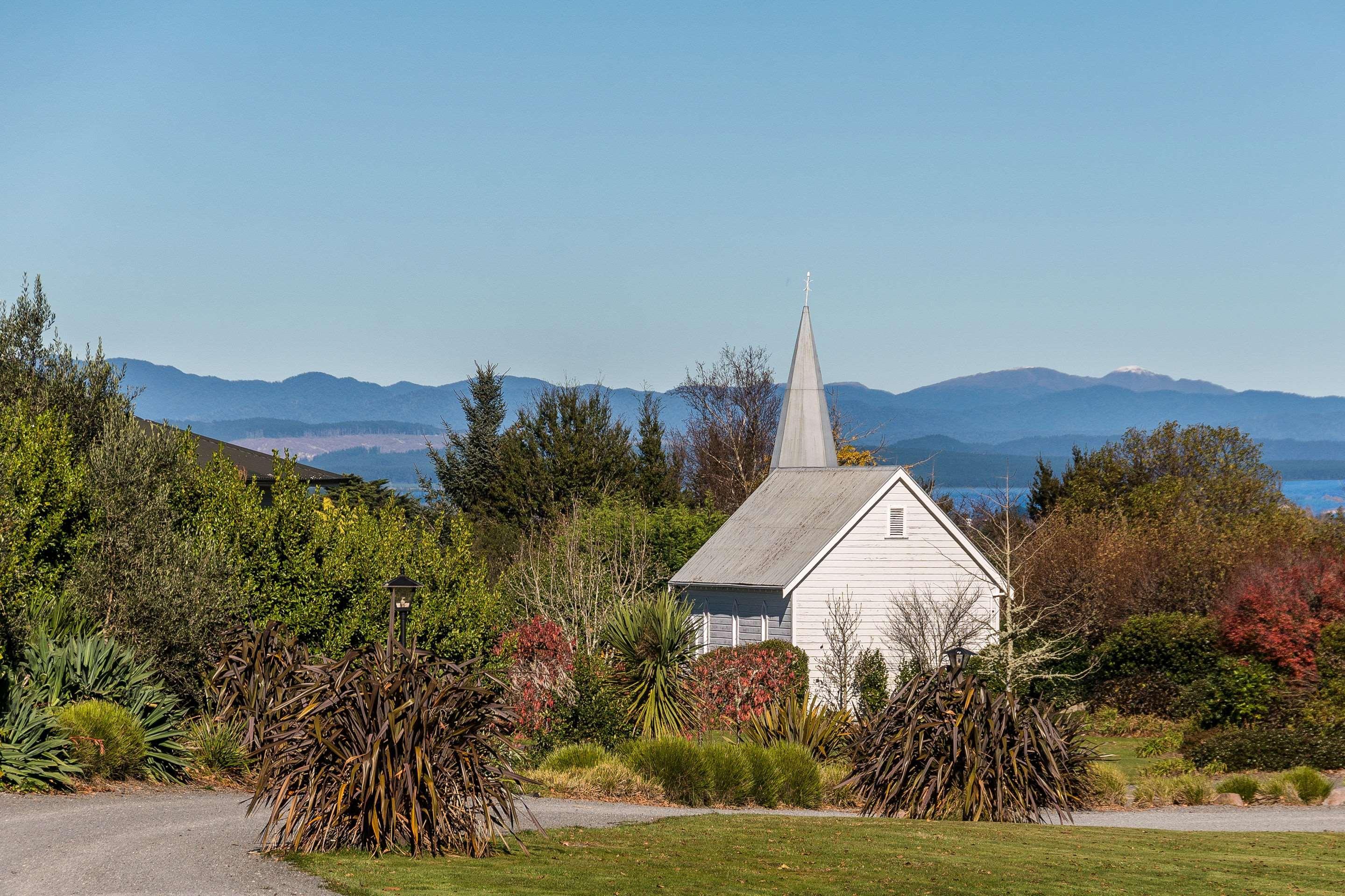 Huka Falls Resort Таупо Екстериор снимка The church in 2014