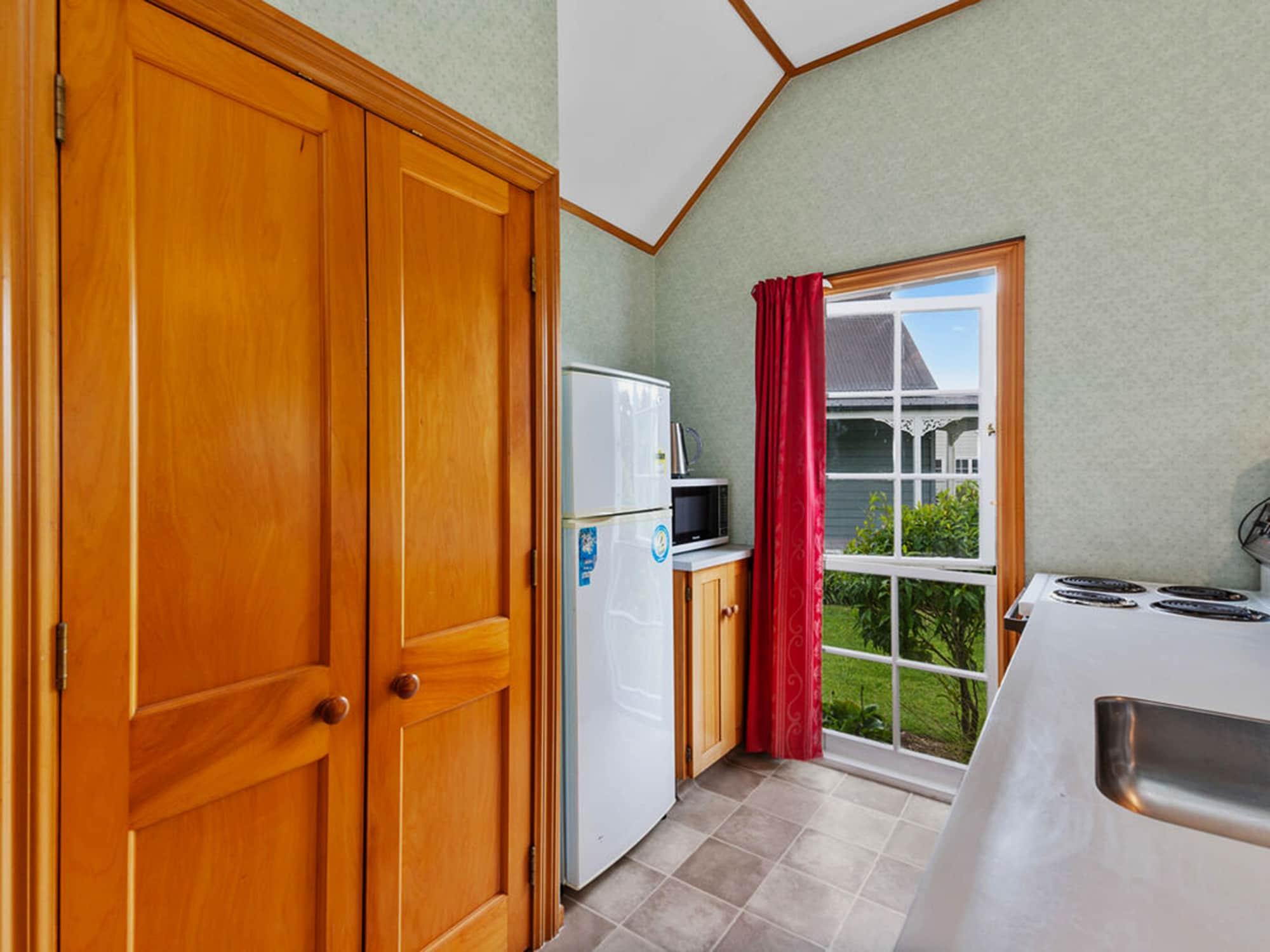 Huka Falls Resort Таупо Екстериор снимка Kitchenette