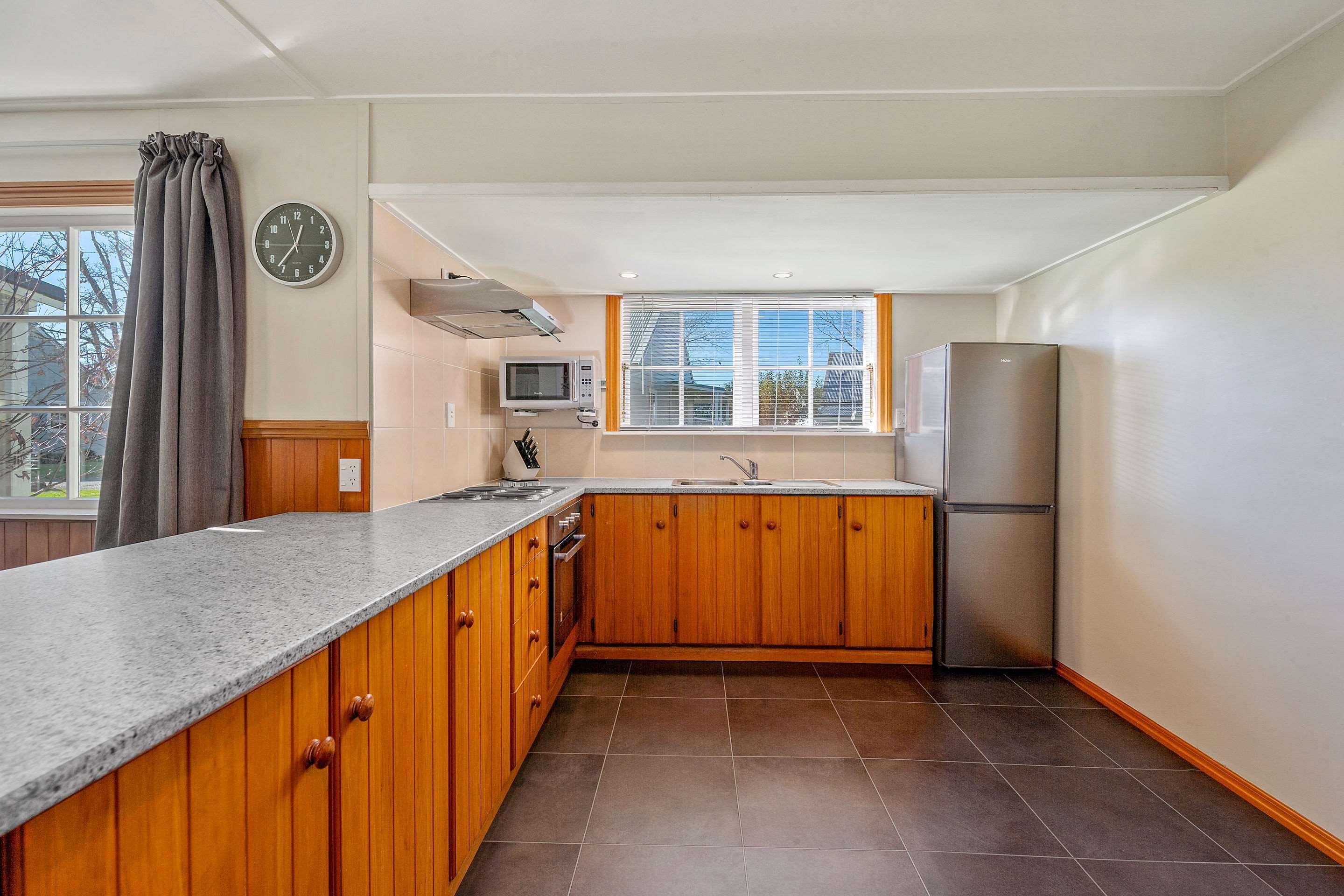 Huka Falls Resort Таупо Екстериор снимка The kitchen at the station
